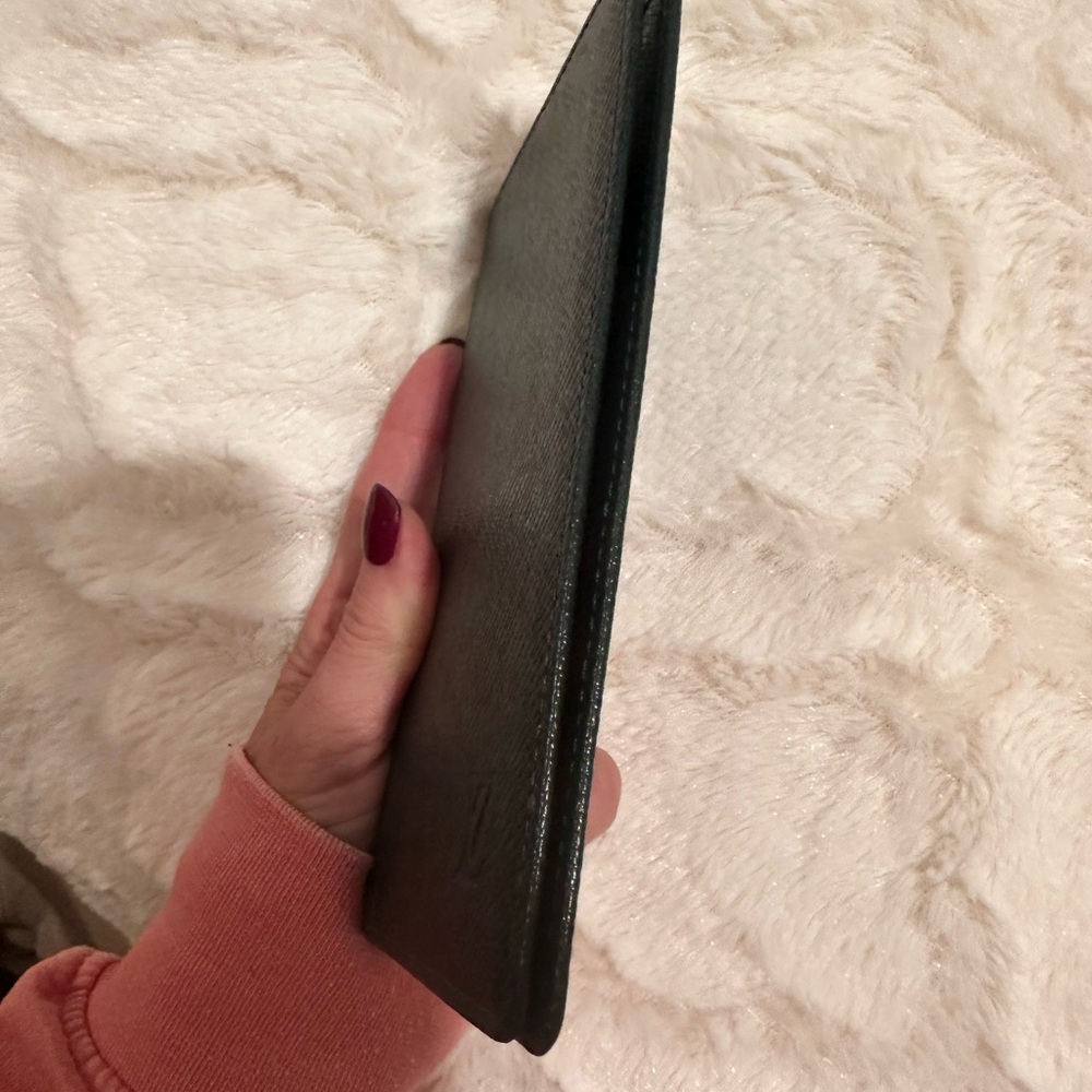 Louis Vuitton Tiaga leather Wallet - Picture 5 of 8